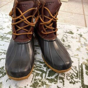 Sperry Brown & Black Duck Boots